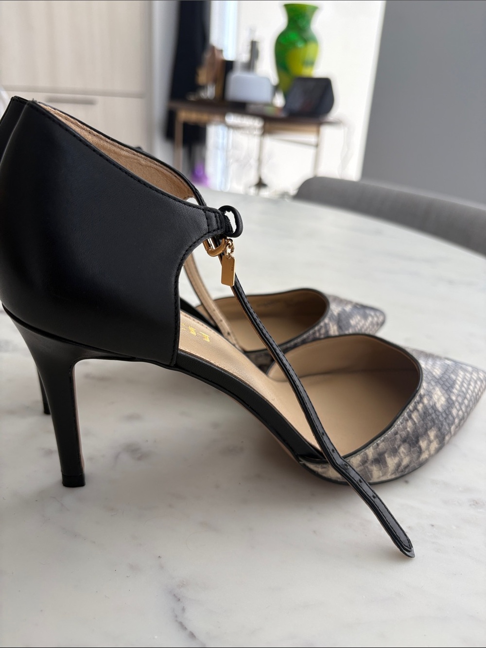 Coach Snakeskin Print D’Orsay Pumps – Size 10 - Picture 5 of 7